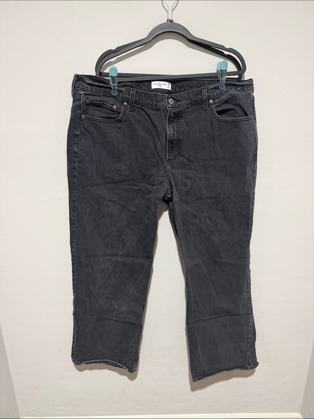 Abercrombie & Fitch Women's Black Baggy Low Rise Jeans